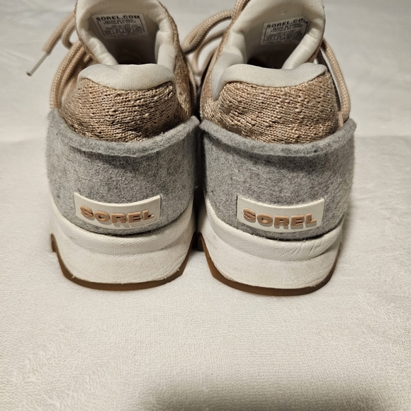 Sorel Kinetic Sneakers Size 8.5 Cream Tones - Picture 3 of 6